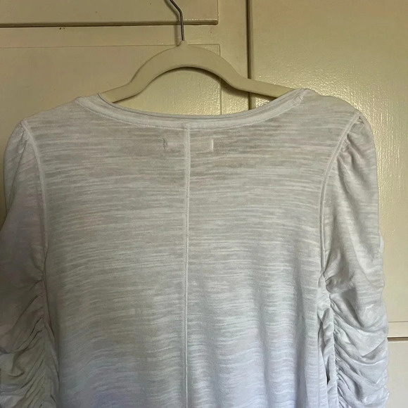 We The Free Natasha Whit Ruched Long Sleeves Top Size Medium - Picture 6 of 10
